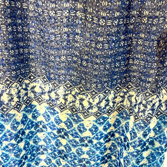 Ana James sleeveless Blouse - Picture 3 of 7